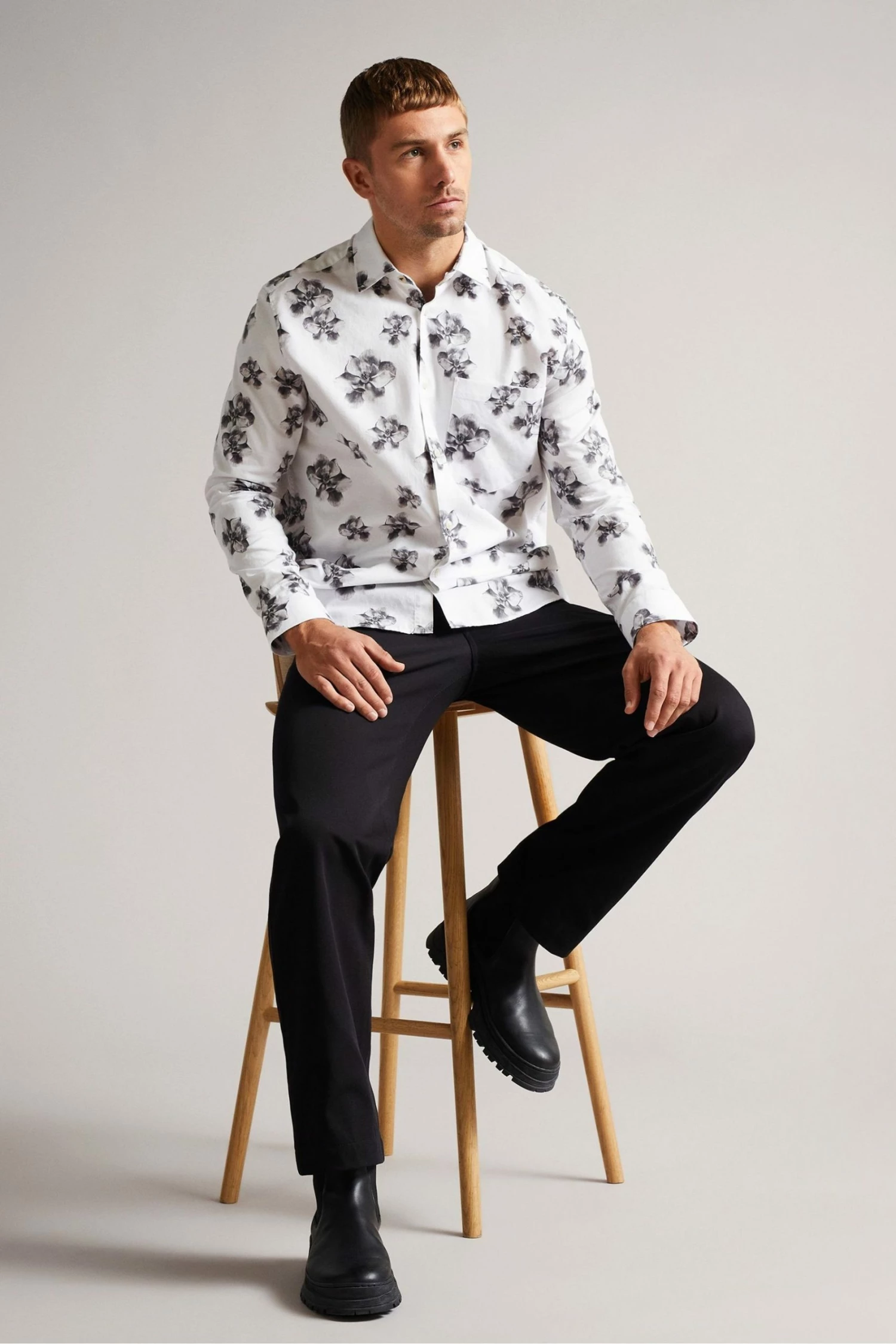 Ted Baker White Milhill Long Sleeve Photographic Magnolia Print Shirt 6 Ted Baker White Milhill Long Sleeve Photographic Magnolia Print Shirt - Image 4