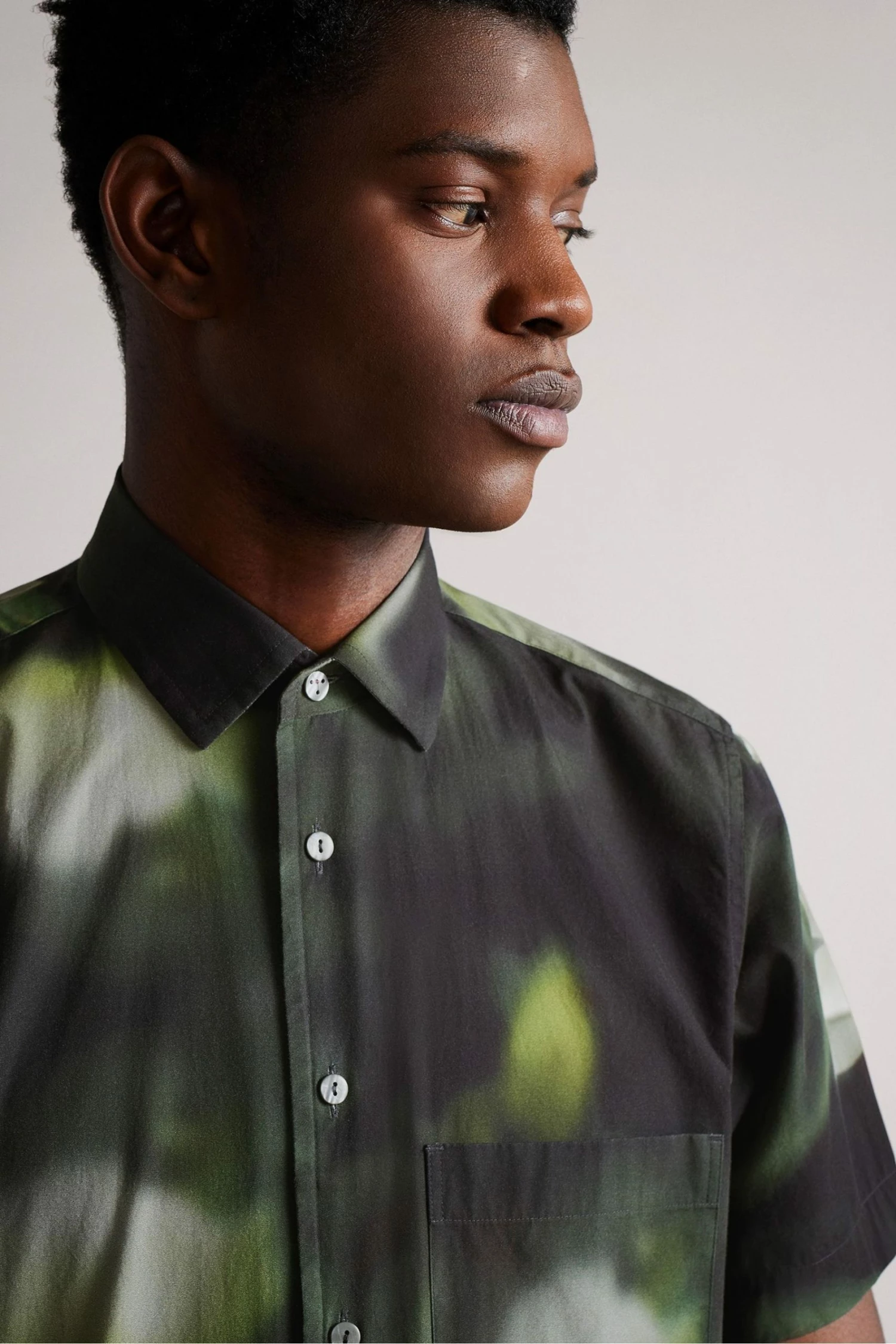 Ted Baker Campbl Black Short Sleeve Photographic Floral Print Shirt 6 Ted Baker Campbl Black Short Sleeve Photographic Floral Print Shirt - Image 4