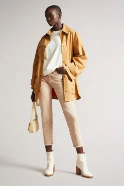 Ted Baker Kaserra Cream Easy Fit T-Shirt -tedbaker Shop Online unnamed file 2025