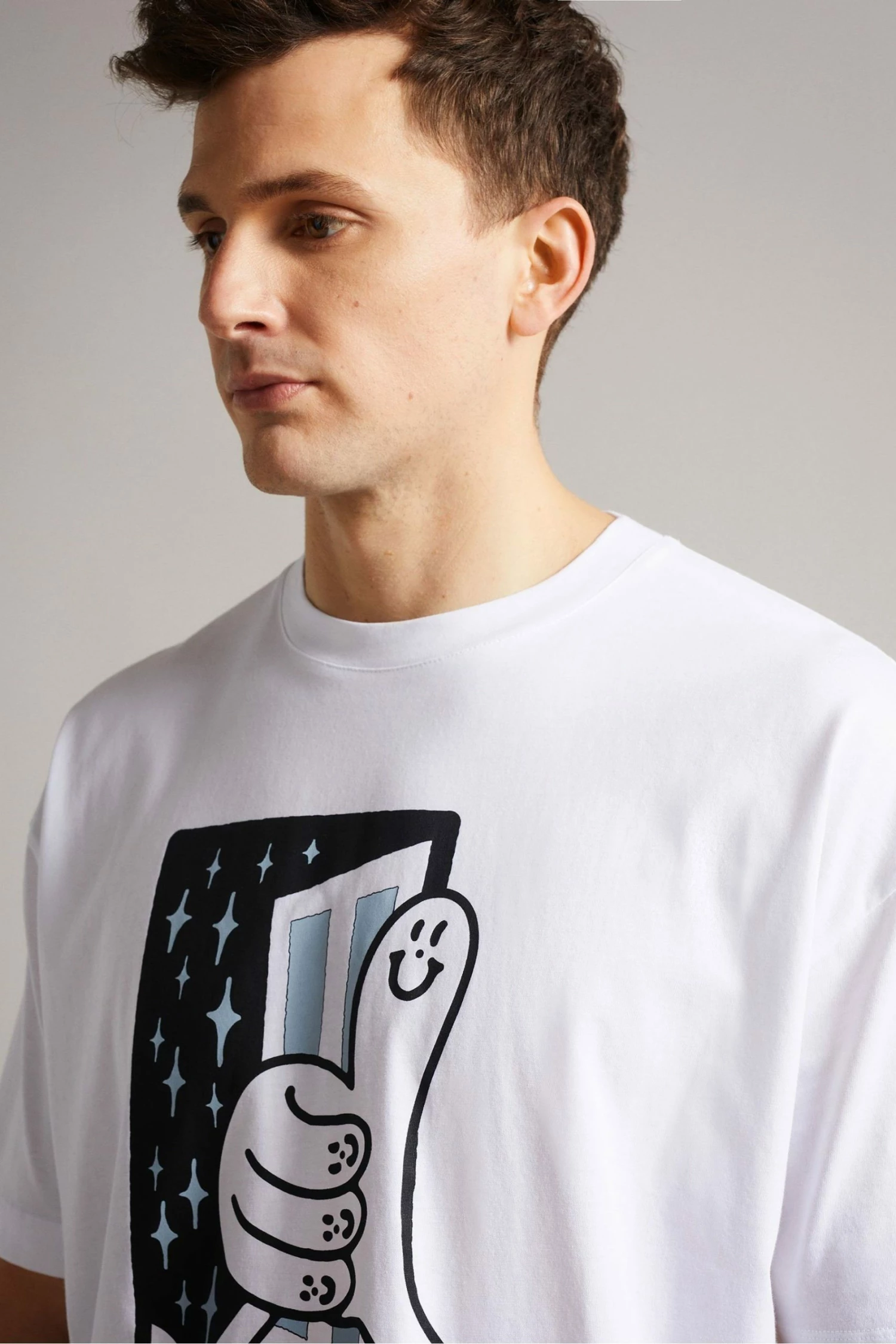 Ted Baker White Cullin Short Sleeve Relaxed Fit Graphic T-Shirt 6 Ted Baker White Cullin Short Sleeve Relaxed Fit Graphic T-Shirt - Image 4