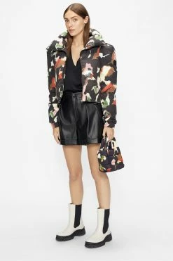 Ted Baker Black Lovage Easy Fit V-Neck T-Shirt -tedbaker Shop Online unnamed file 2111