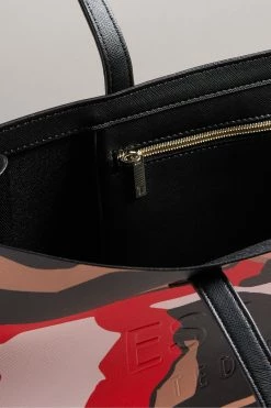 Ted Baker Black Retro Flood Ew Icon Bag -tedbaker Shop Online unnamed file 284