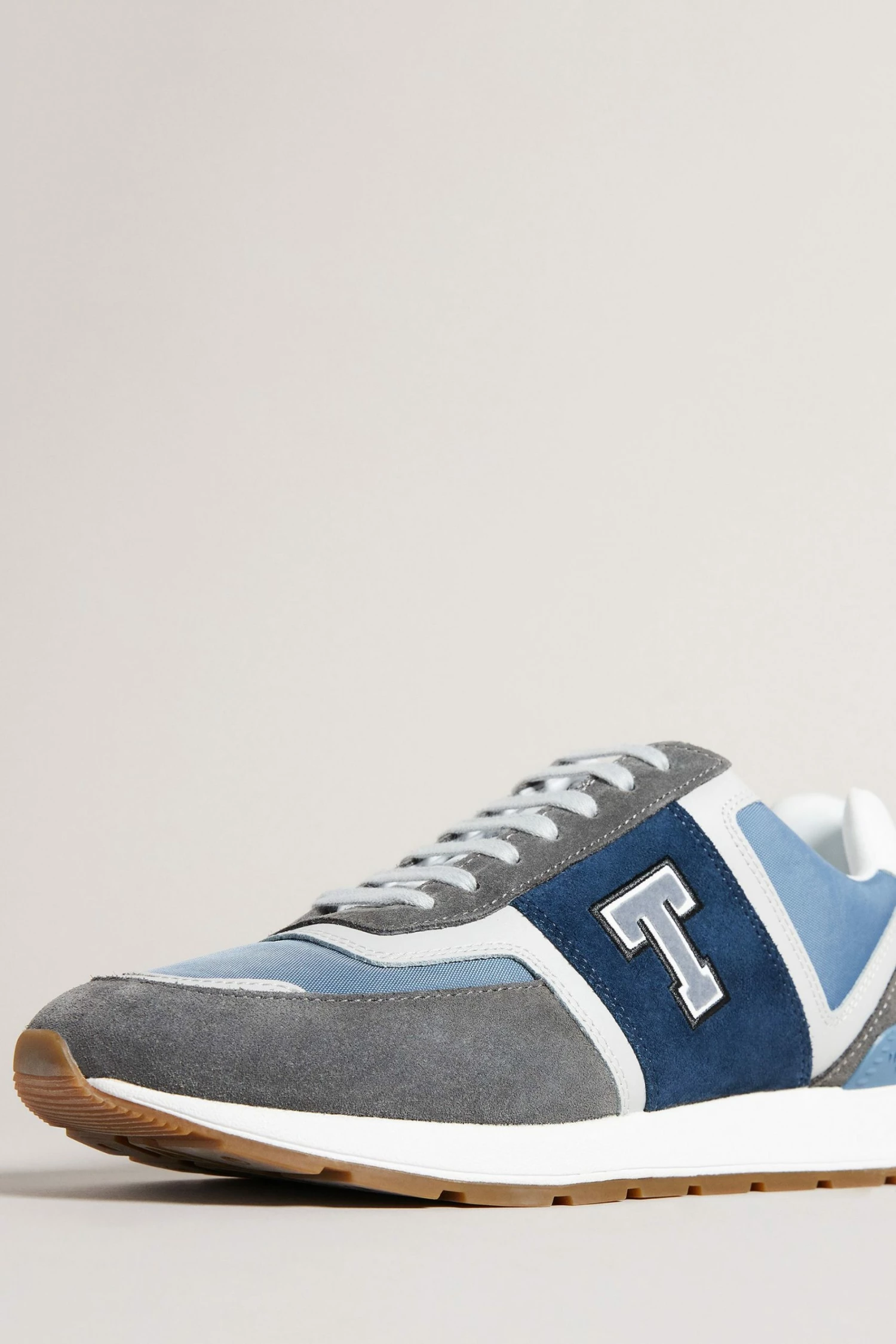 Ted Baker Gregory Charcoal Grey Retro T Runner Trainers 5 Ted Baker Gregory Charcoal Grey Retro T Runner Trainers - Image 3