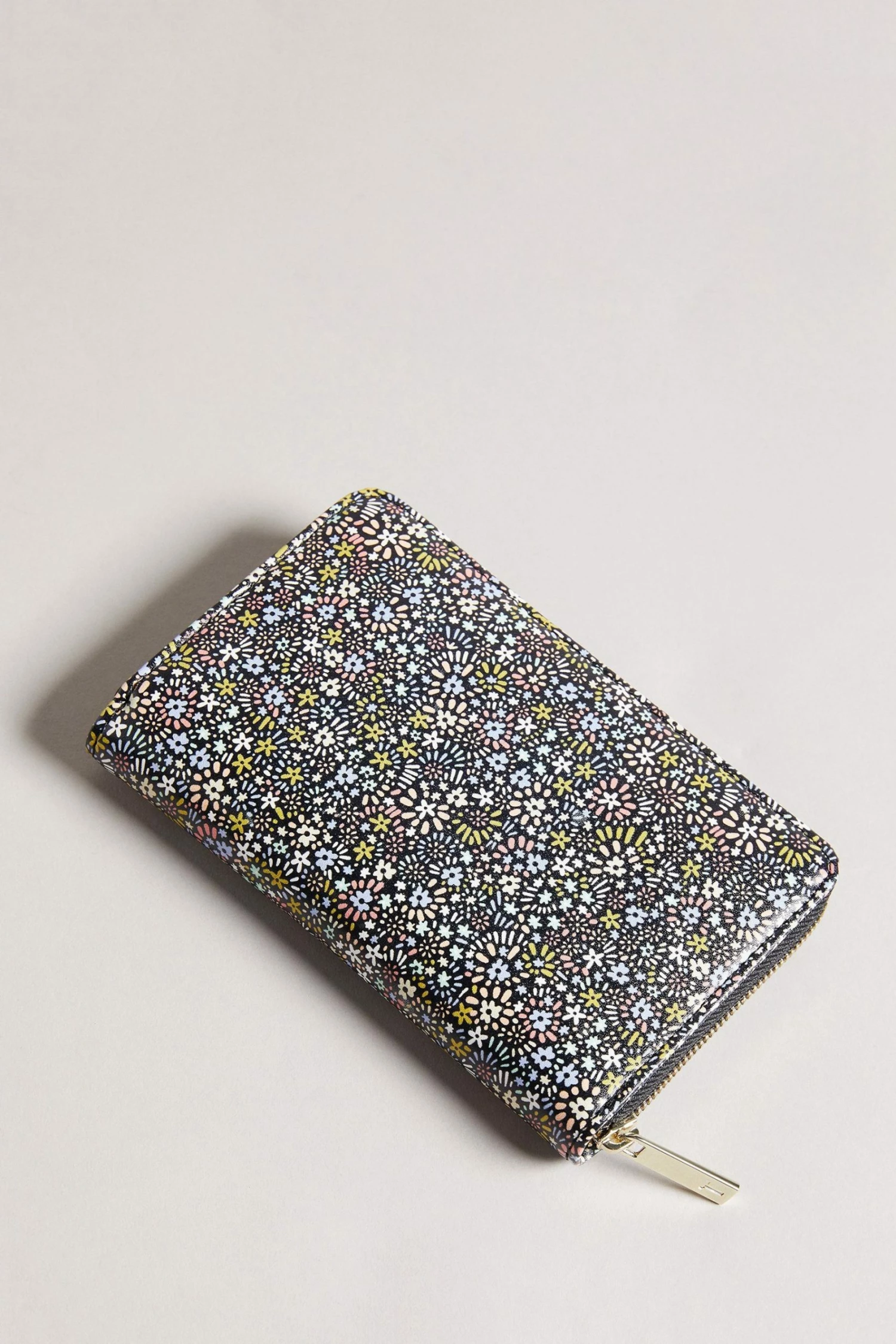 Ted Baker Retra Black Retro Flood Micro Floral Midi Zip Purse 5 Ted Baker Retra Black Retro Flood Micro Floral Midi Zip Purse - Image 3