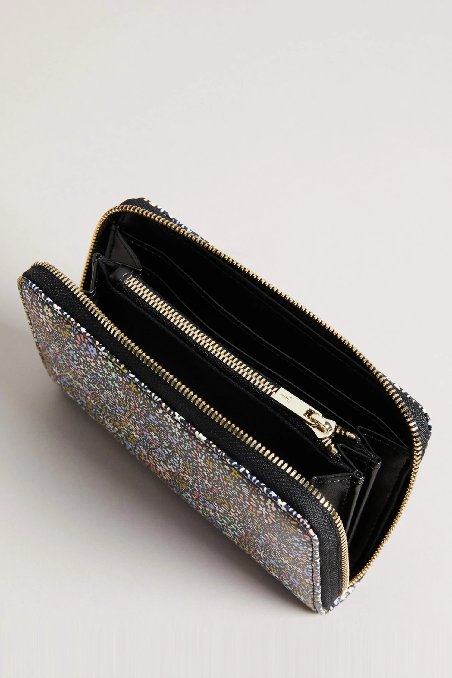 Ted Baker Retra Black Retro Flood Micro Floral Midi Zip Purse 6 Ted Baker Retra Black Retro Flood Micro Floral Midi Zip Purse - Image 4