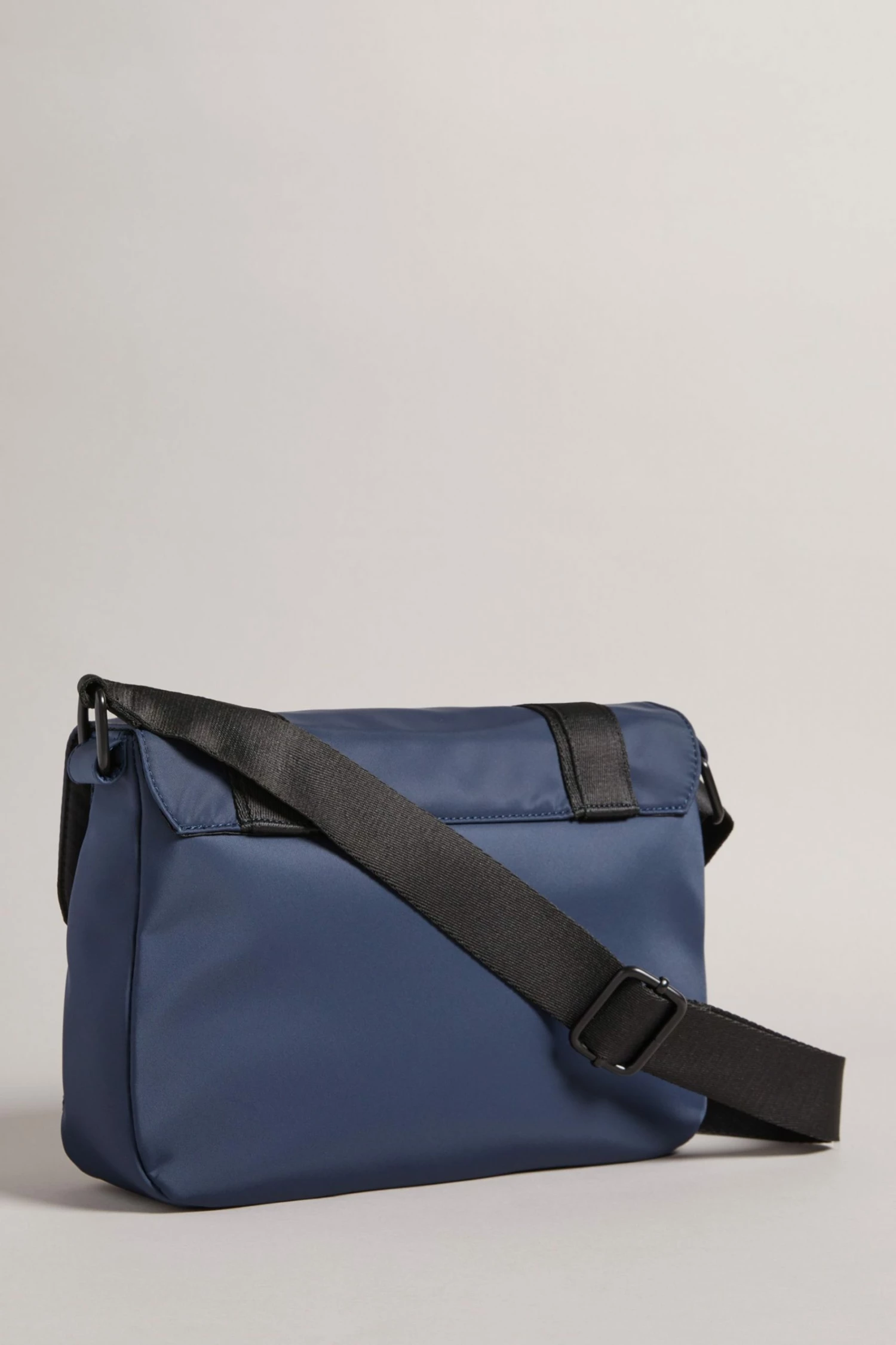 Ted Baker Mens Blue Commbo Knit Nylon Satchel 4 Ted Baker Mens Blue Commbo Knit Nylon Satchel - Image 2