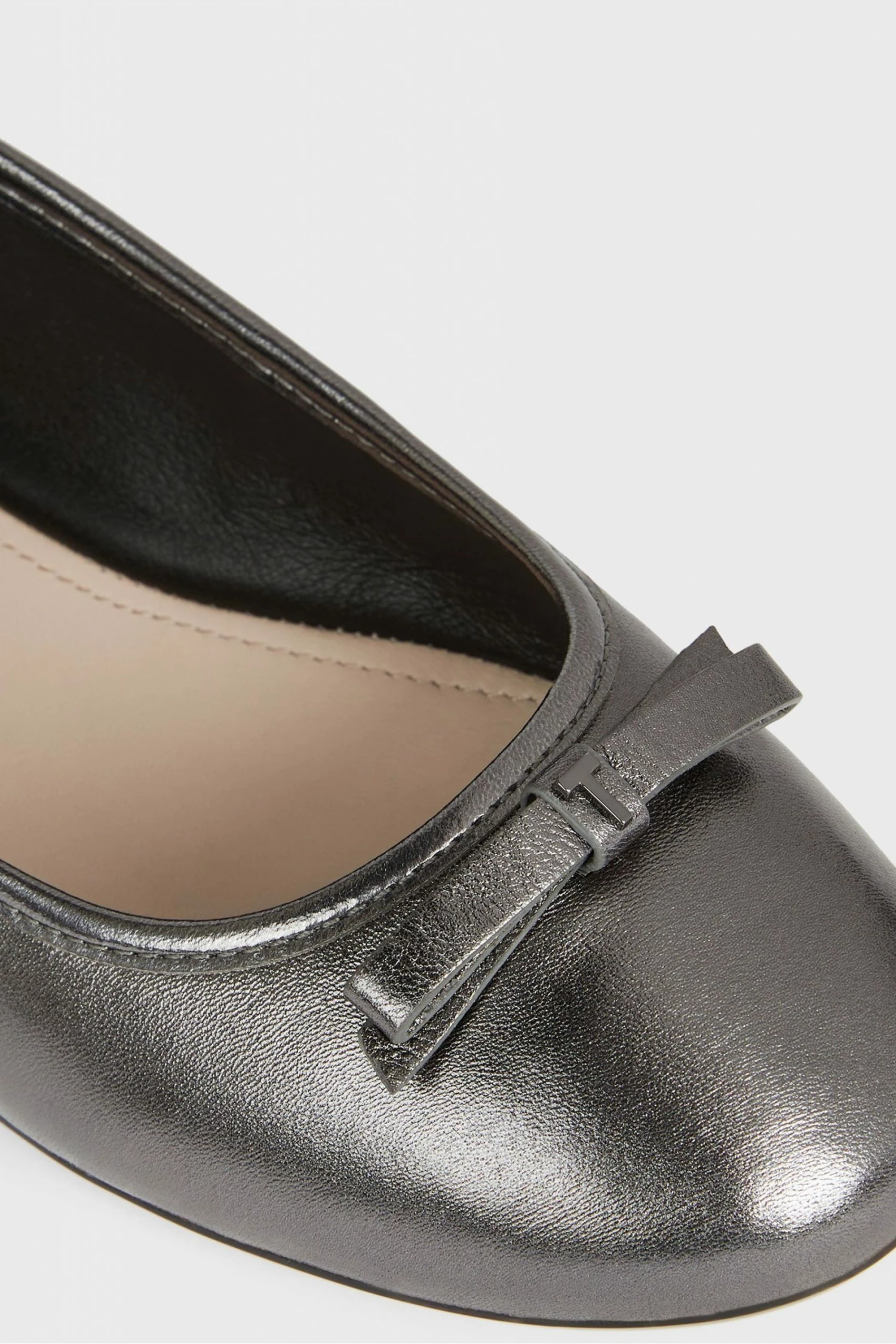 Ted Baker Noraih Grey Metallic Leather Bow Ballerina Shoes 6 Ted Baker Noraih Grey Metallic Leather Bow Ballerina Shoes - Image 4