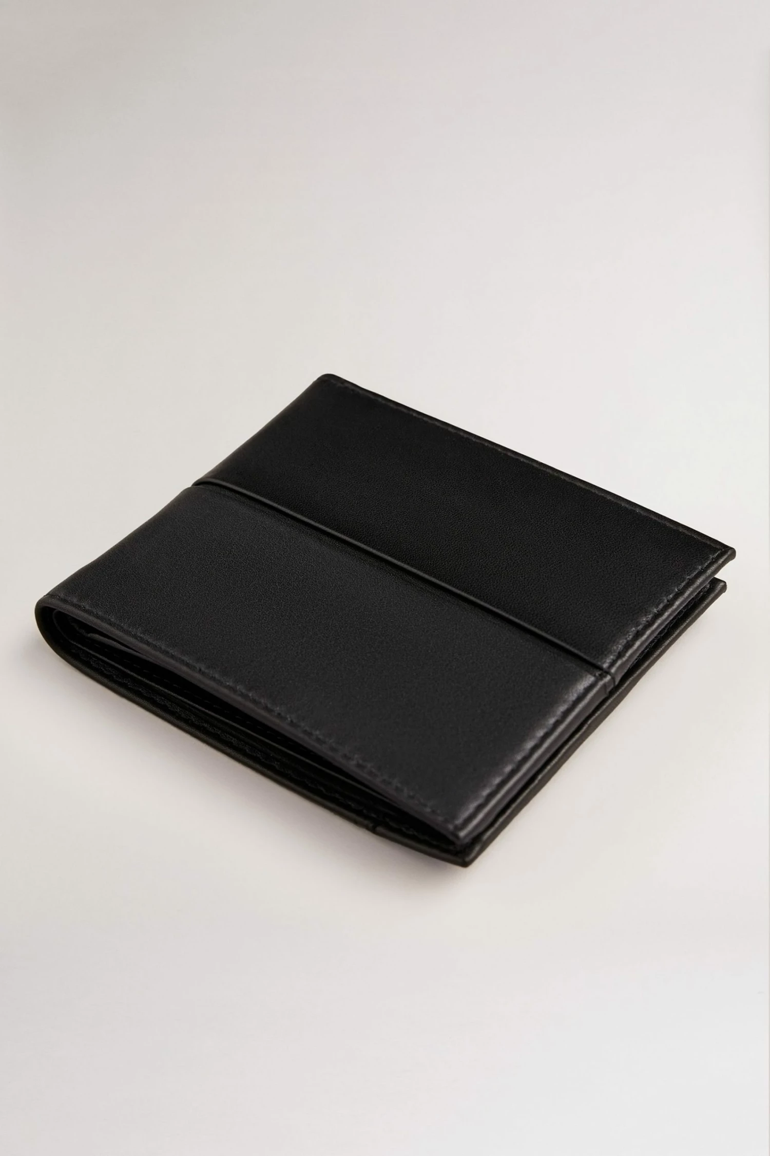 Ted Baker Samul Black Leather Bifold Wallet 4 Ted Baker Samul Black Leather Bifold Wallet - Image 2
