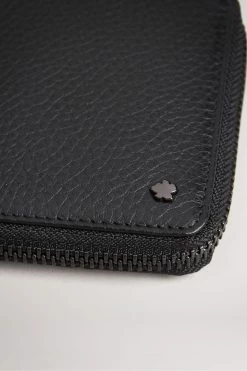Ted Baker Stephen Black Zip Around Leather Bifold Wallet With Coin -tedbaker Shop Online unnamed file 5235