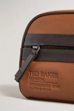Ted Baker Mens Natural Paty Dk-Ted Branded Leather Washbag -tedbaker Shop Online unnamed file 5528