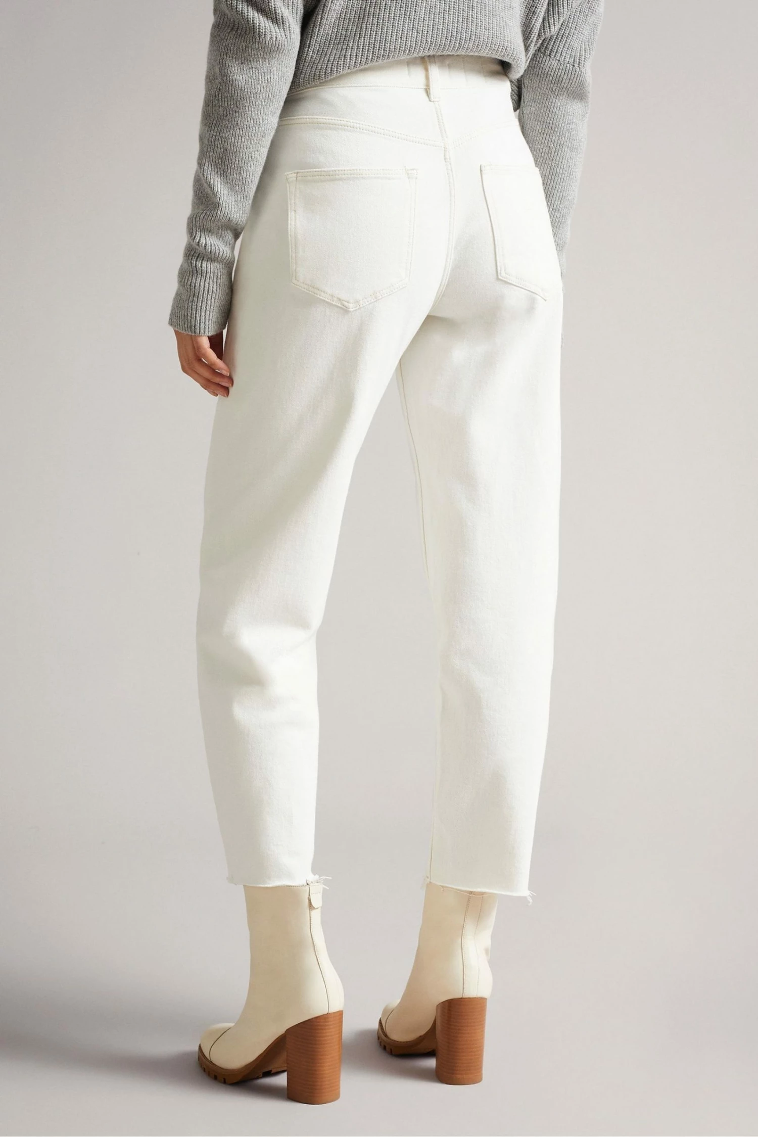 Ted Baker Cream Ellra Barrel Leg Denim Jeans 5 Ted Baker Cream Ellra Barrel Leg Denim Jeans - Image 3