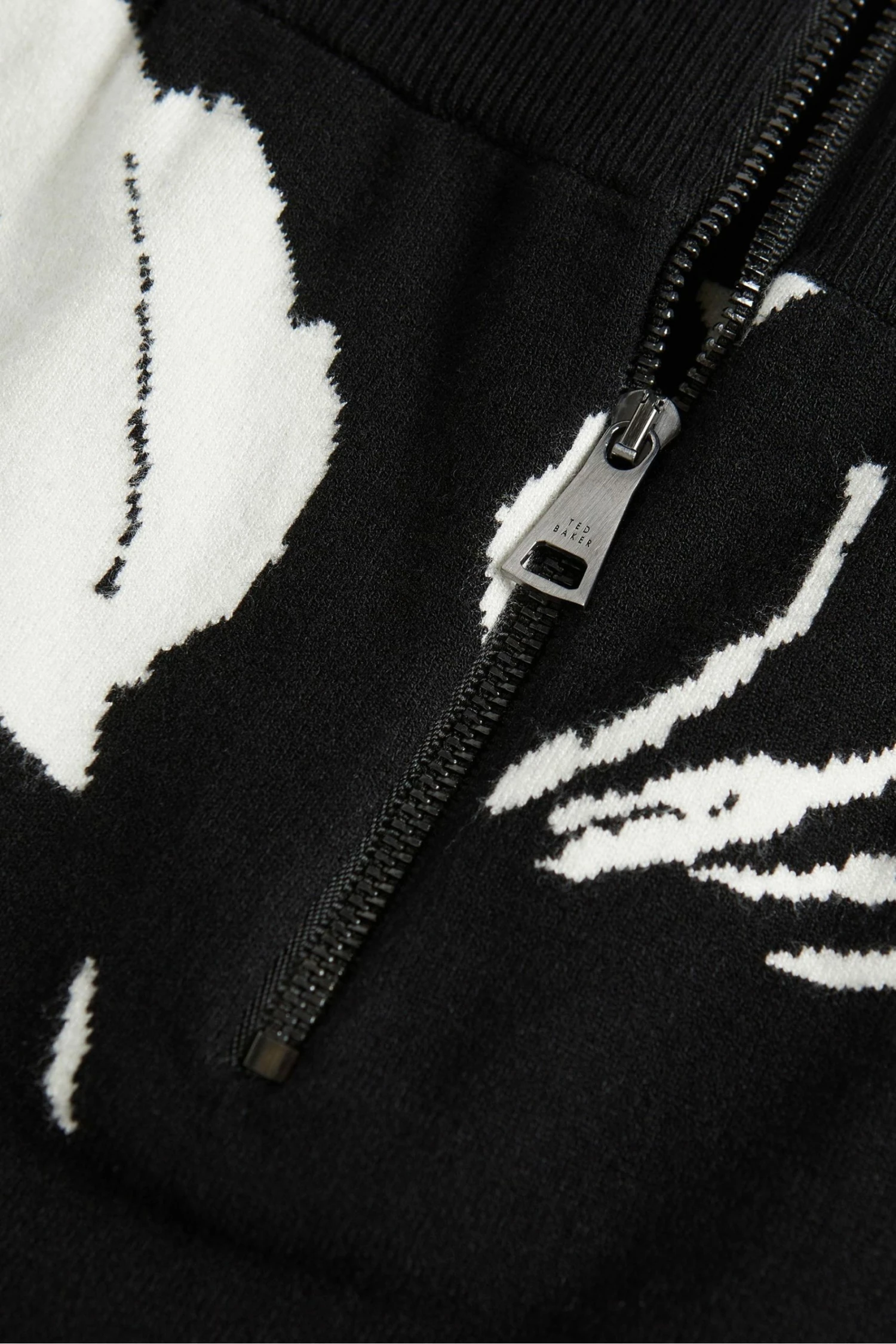 Ted Baker Rosiie Black Knitted Jacquard Skirt 6 Ted Baker Rosiie Black Knitted Jacquard Skirt - Image 4